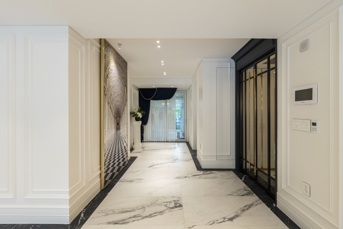 gallery grid image
